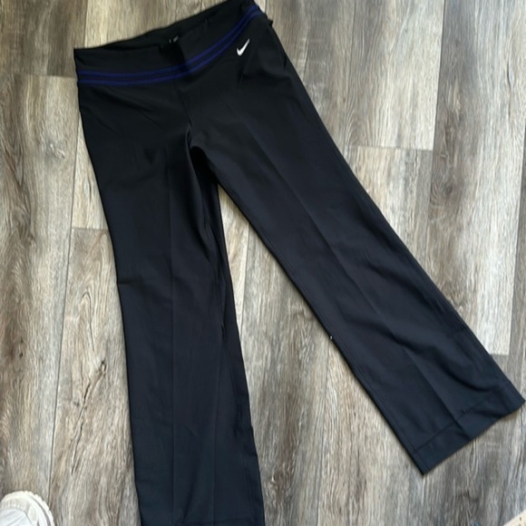 Nike Pants Dri fit size Medium black wide ankle lounge athletic pants - Picture 1 of 9
